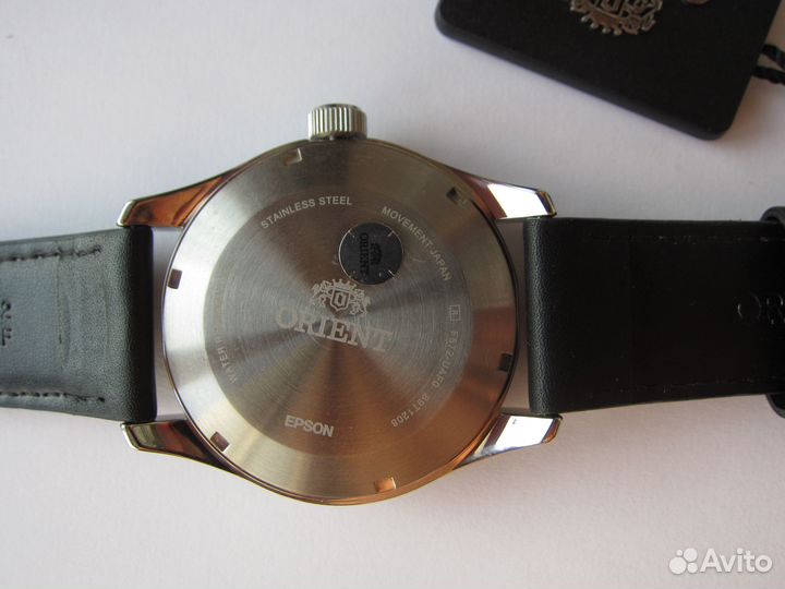 Часы наручные механические фирмы Orient