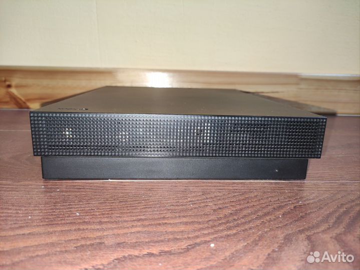 Игровая консоль X box one X