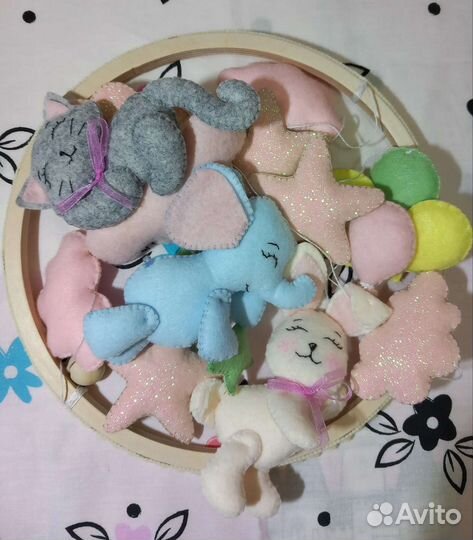 Мобиль в кроватку из фетра новый 