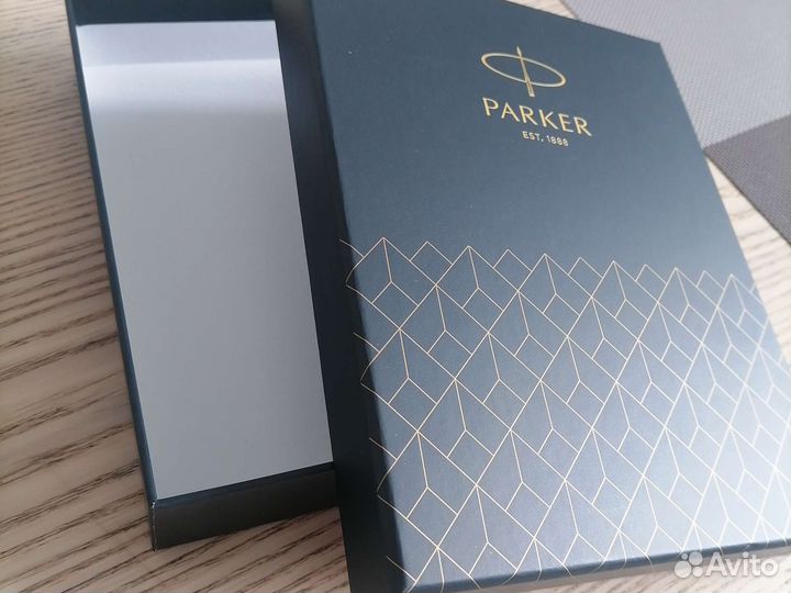 Перьевая ручка parker