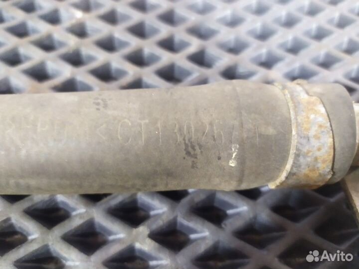 Патрубок системы охлаждения OM471