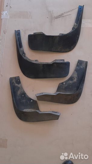 Бампер передний ниссан террано 2018 гв, брызговики