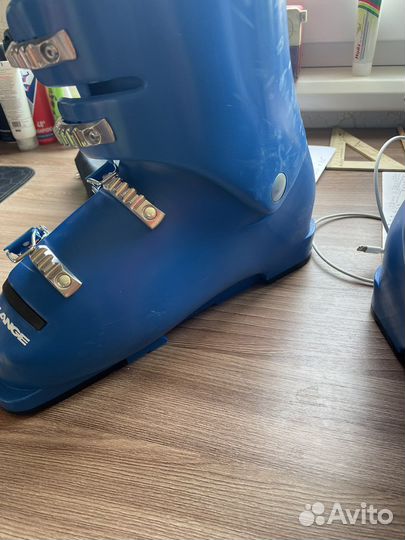 Горнолыжные ботинки lange