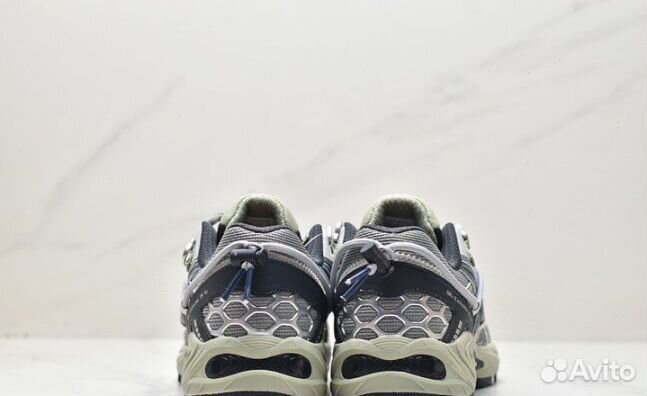 Обувь в лесных оттенках