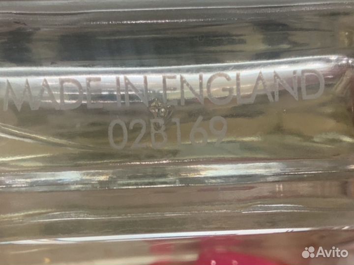 Escentric molecules molecule 02