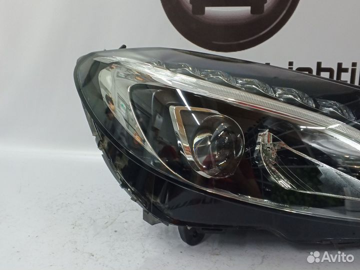 Фара правая Mercedes Benz W205 LED Дорестайлинг