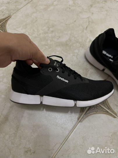 Кроссовки reebok женские
