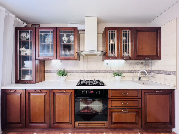 2-к. квартира, 64 м², 9/10 эт.