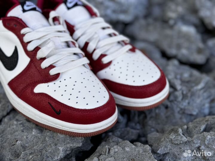 Кроссовки Nike Air Jordan 1 x UNC Red