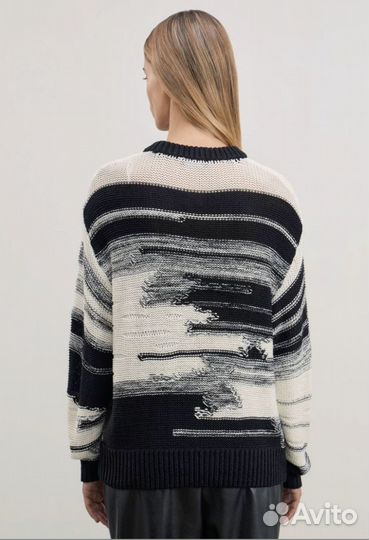 Свитер женский Zarina