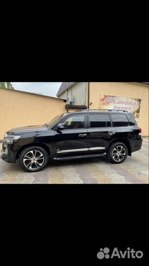 Рестайлинг (обвес) на LC 200