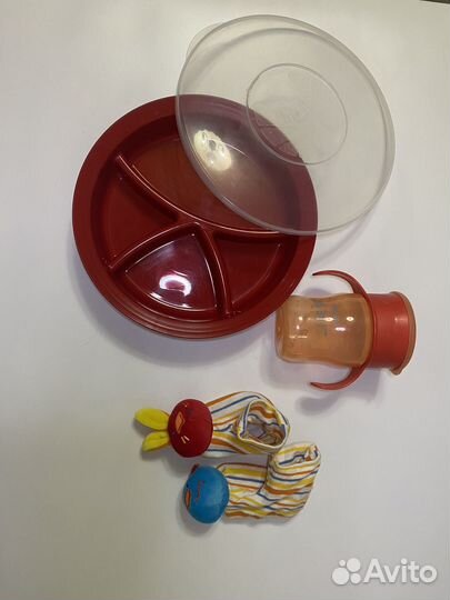 Детские вещи пакетом плед с уголочком посуда