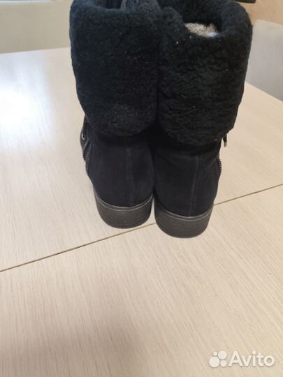 Женские зимние ботинки 38.5 размер