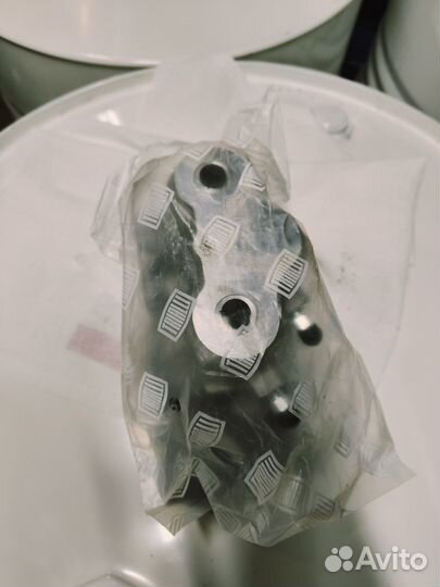 Цилиндр тормозной Нива 2121 передний правый