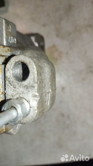 Суппорт (левый) передний на ваз