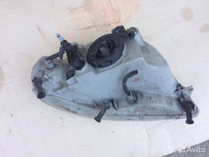 Фара левая Chevrolet Aveo T200 2003-2008