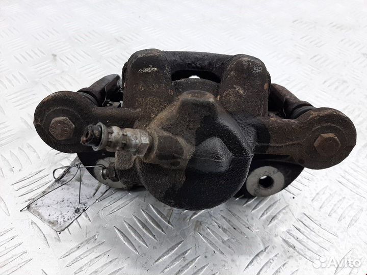 Суппорт передний правый BMW 1 34116774682