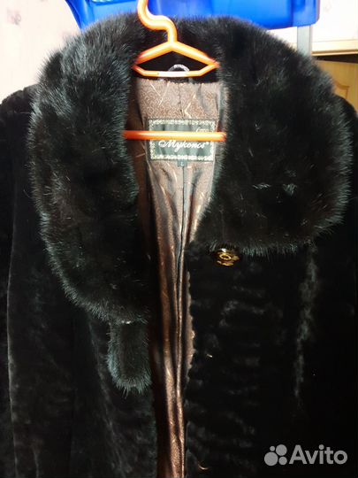 Шуба женская натуральная мутон. Новая