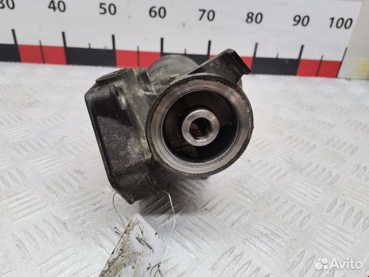 Корпус масляного фильтра Audi A4 B6 2004