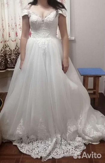 Платье свадебное