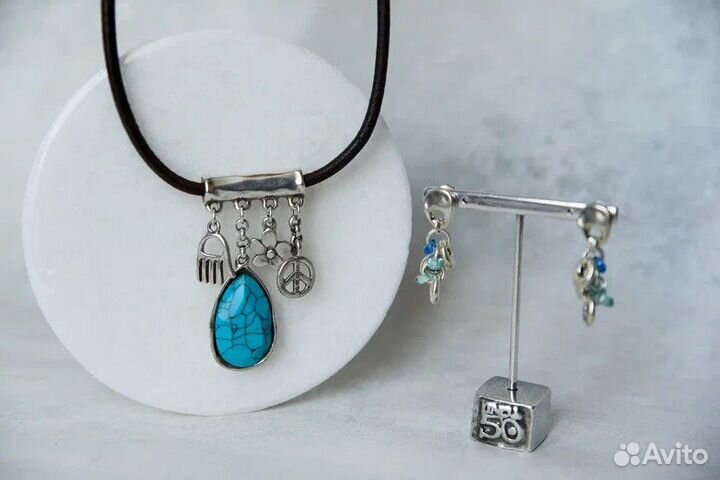 Uno de 50 чокер