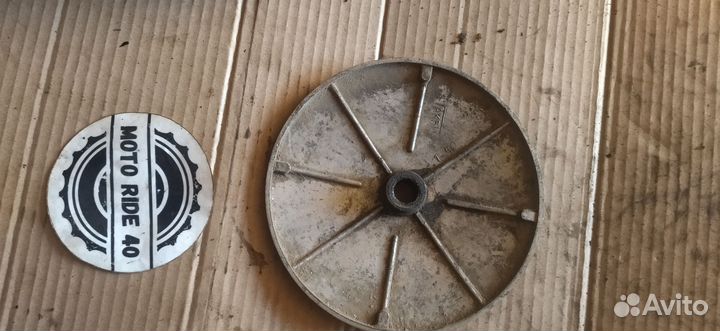 Крышка переднего колеса Восход