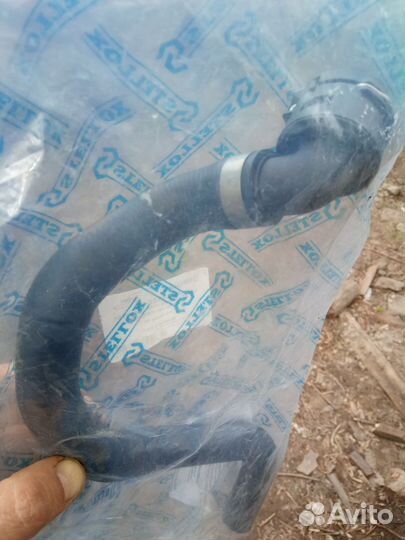 Патрубок системы охлаждения volkswagen passat b 5