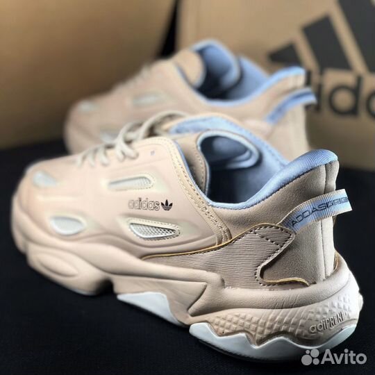 Кроссовки Adidas Ozweego