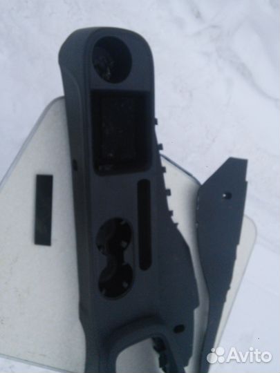 Центральная консоль на Фольксваген джетта 6