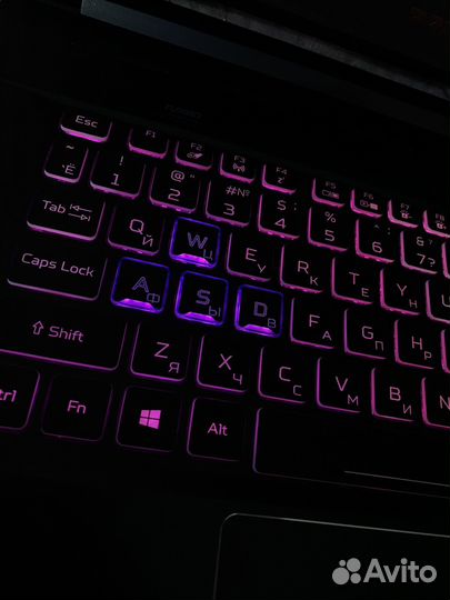 Acer Triton 500 i7-9750