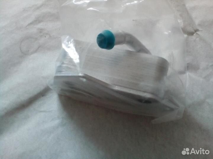 Радиатор масляный BMW 2.5i/3.0i