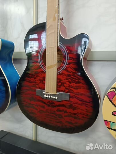 Гитара Elitaro