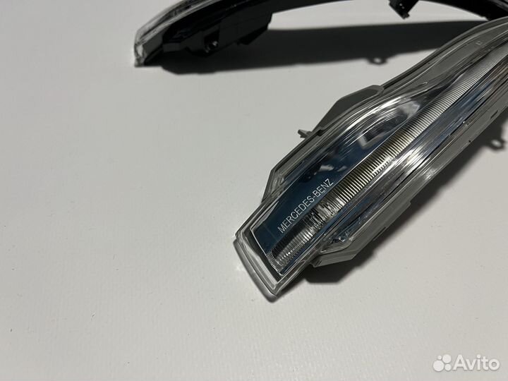 Поворотники зеркал Mercedes W205 W213 W222 новые