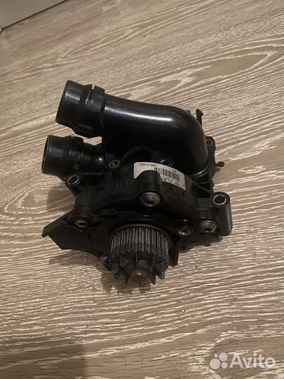 Помпа на volkswagen passat b7