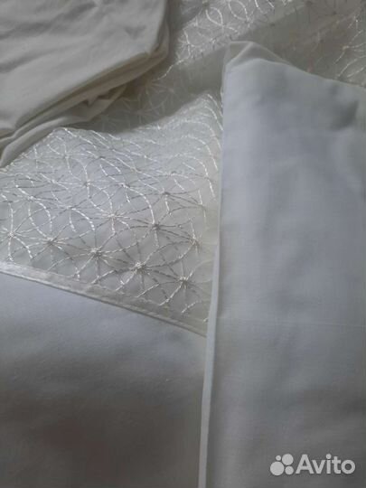 Белье в детскую кроватку