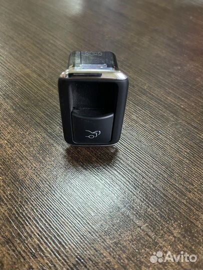 Кнопка открывания багажника Mercedes A2128204410