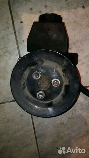 Мерседес Спринтер 2.9тд насос гур