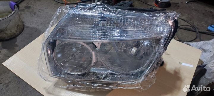 Фара на renault duster 1