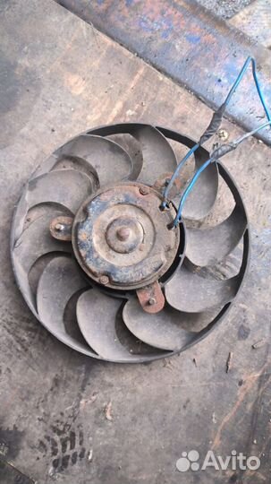 Вентилятор радиатор Audi 100c4 a6c4 4A0959455A