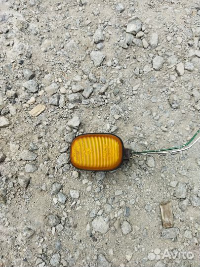 Поворотник в крыло caldina-corona-carina e