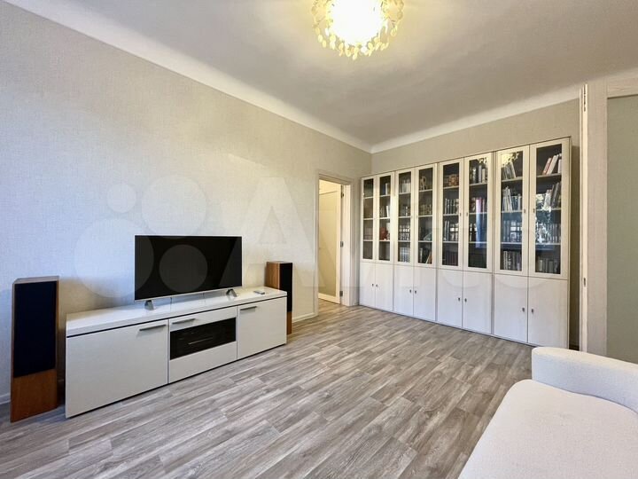 4-к. квартира, 95 м², 3/5 эт.