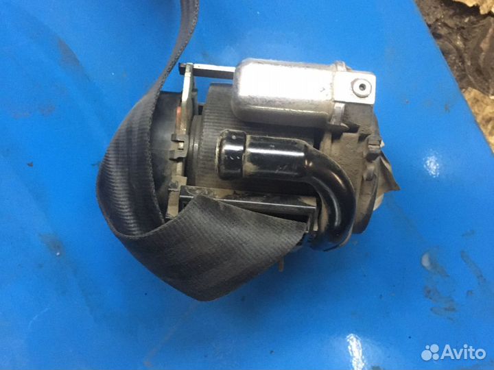 Ремень передний правый пежо 301