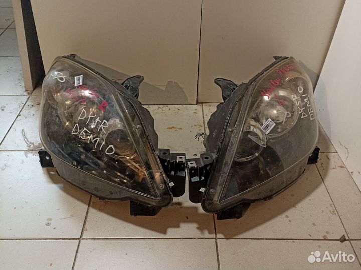 Фара Mazda Demio DY5W