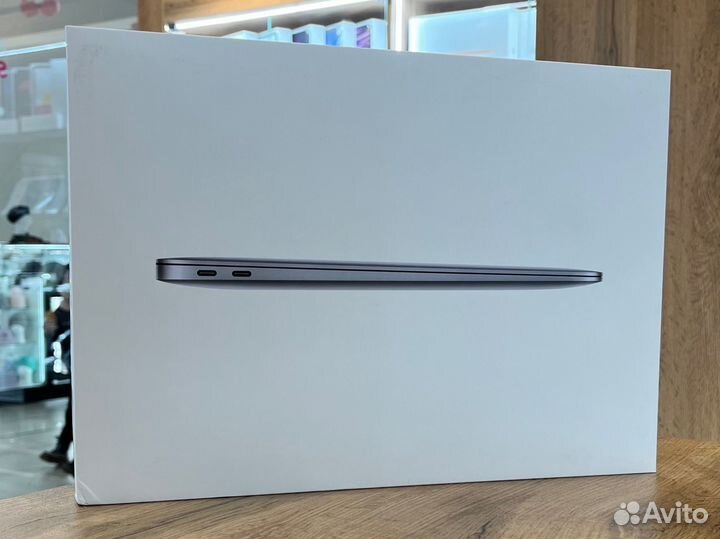 Новый Apple MacBook Air 13-inch 8/256GB SPG M1