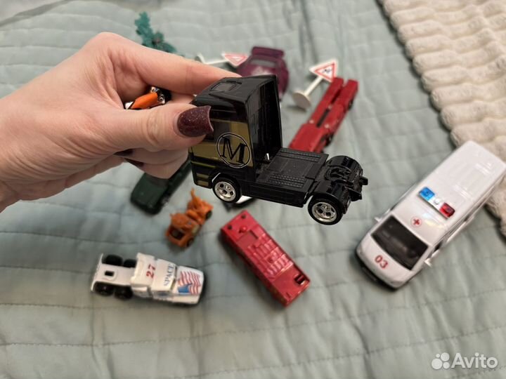 Игрушки машинки