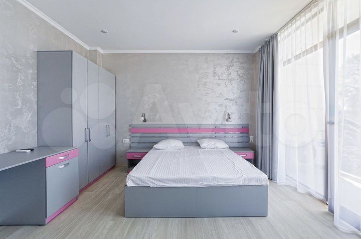 Гостиница, 300 м²