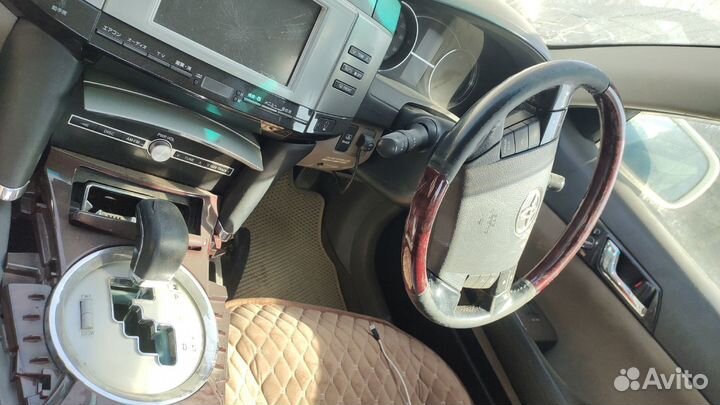 В разборе Toyota mark x