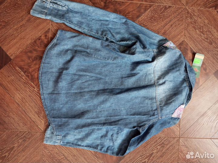 Джинсовая рубашка