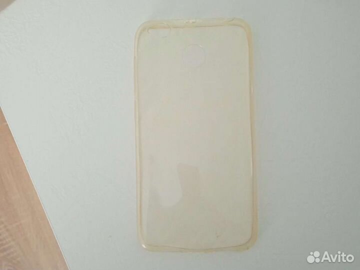 Чехлы на телефон