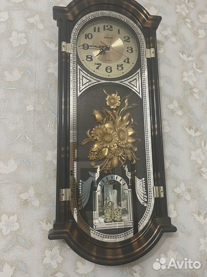 Старинные настенные часы